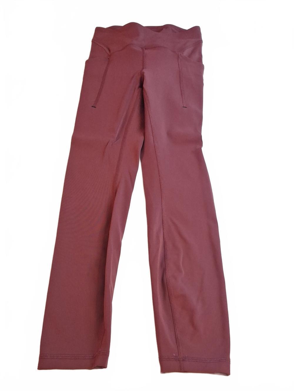 #930 Lululemon leggings With Pockets  size 2